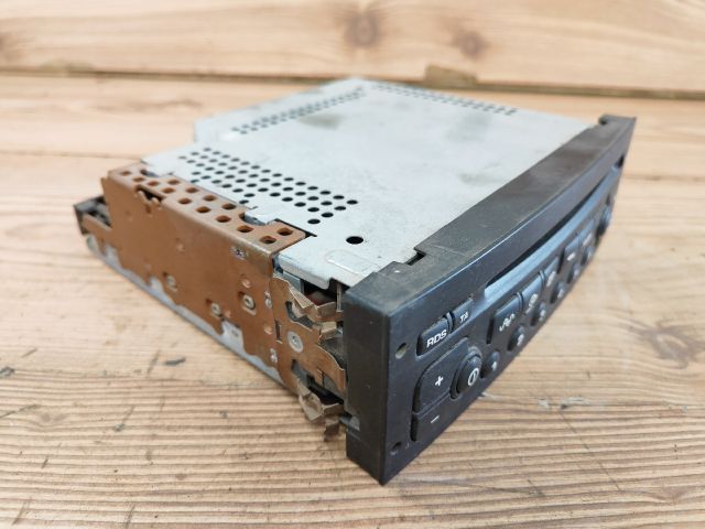 bontott PEUGEOT 1007 Rádió / CD