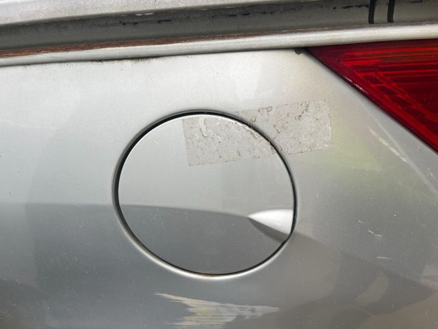 bontott PEUGEOT 1007 Tankajtó