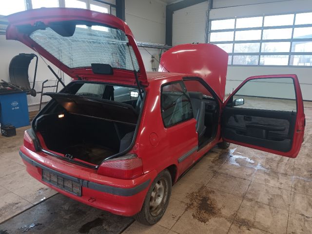 bontott PEUGEOT 106 Homlokfal (Üres lemez)