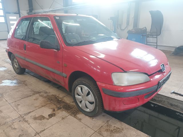 bontott PEUGEOT 106 Motor Tartó Bak Bal