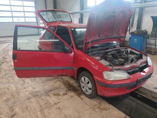 bontott PEUGEOT 106 Motor Tartó Bak Bal