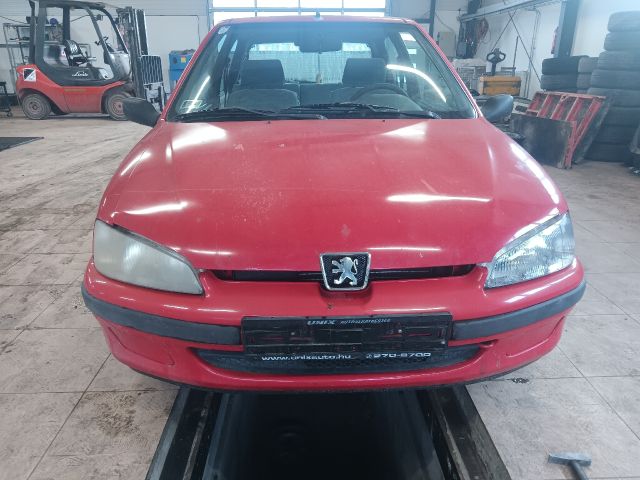 bontott PEUGEOT 106 Motor Tartó Bak Bal