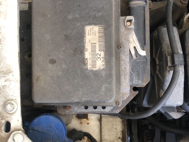 bontott PEUGEOT 106 Tank