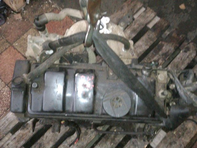 bontott PEUGEOT 106 Motor (Fűzött blokk hengerfejjel)