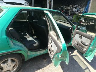 bontott PEUGEOT 106 Bal első Csonkállvány Kerékaggyal