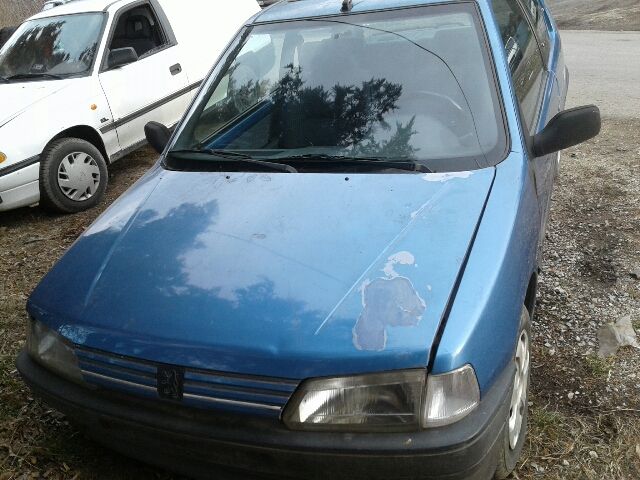 bontott PEUGEOT 106 Bal első Lengőkar