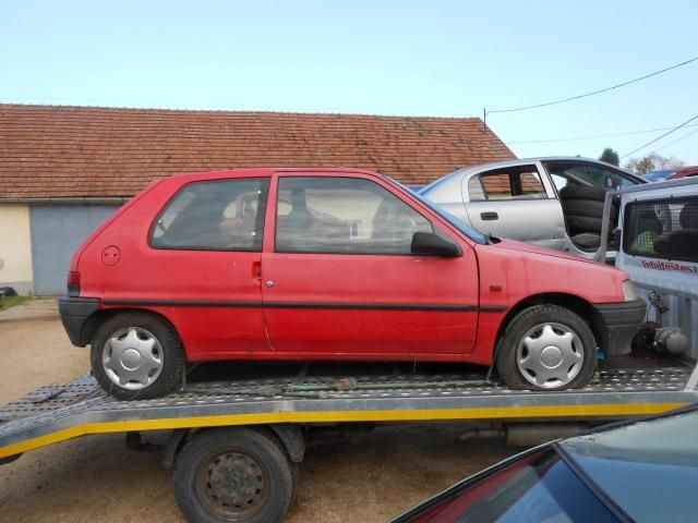 bontott PEUGEOT 106 Első Féktárcsa