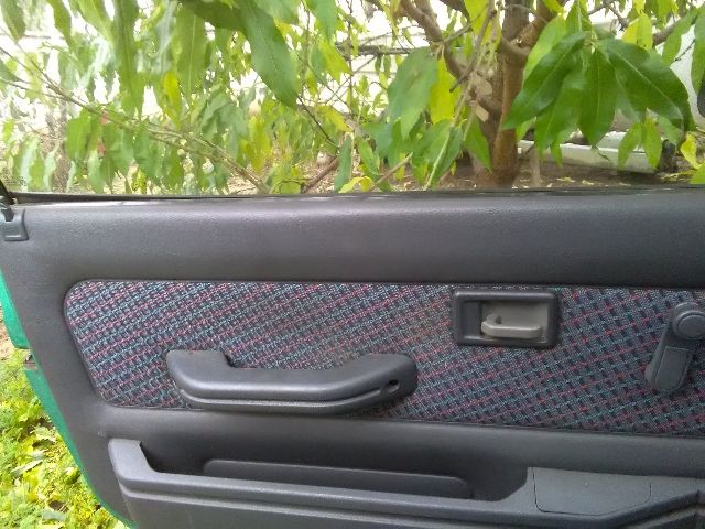 bontott PEUGEOT 106 Gyújtáselosztó és Gyertya Kábel