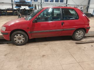 bontott PEUGEOT 106 Bal első Csonkállvány Kerékaggyal