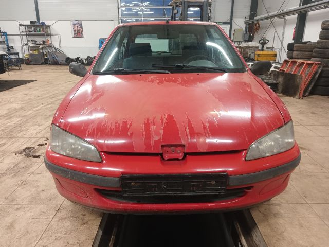 bontott PEUGEOT 106 Bal első Csonkállvány Kerékaggyal