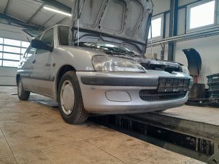 bontott PEUGEOT 106 Bal első Lengőkar