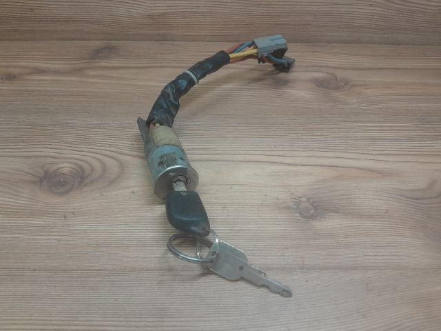 bontott PEUGEOT 106 Gyújtáskapcsoló