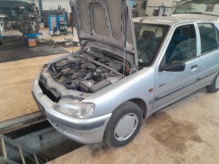 bontott PEUGEOT 106 Homlokfal (Üres lemez)