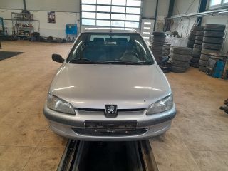 bontott PEUGEOT 106 Homlokfal (Üres lemez)