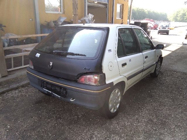 bontott PEUGEOT 106 Jobb Féltengely