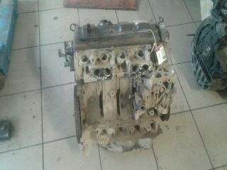 bontott PEUGEOT 106 Motor (Fűzött blokk hengerfejjel)