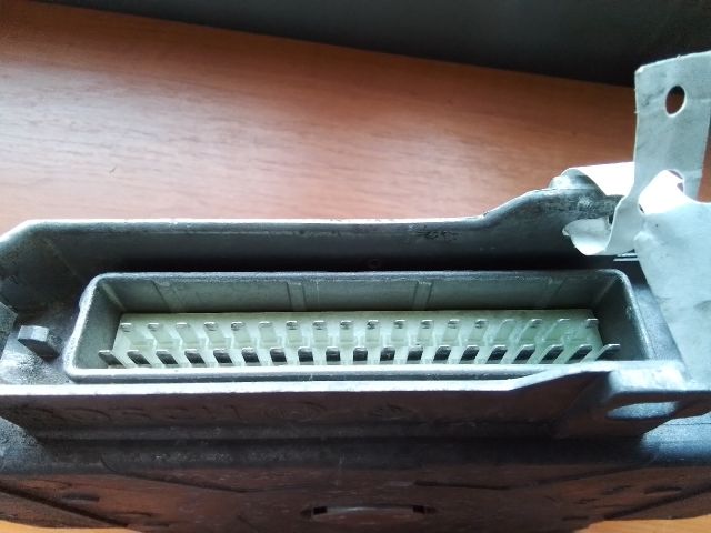 bontott PEUGEOT 106 Motorvezérlő