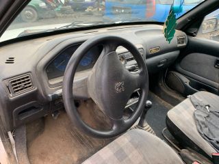 bontott PEUGEOT 106 Bal első Lengőkar