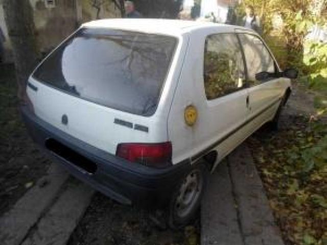 bontott PEUGEOT 106 Bal C Oszlop Oldalablak Üveg