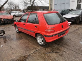 bontott PEUGEOT 106 Bal első Ajtó (Részeivel)