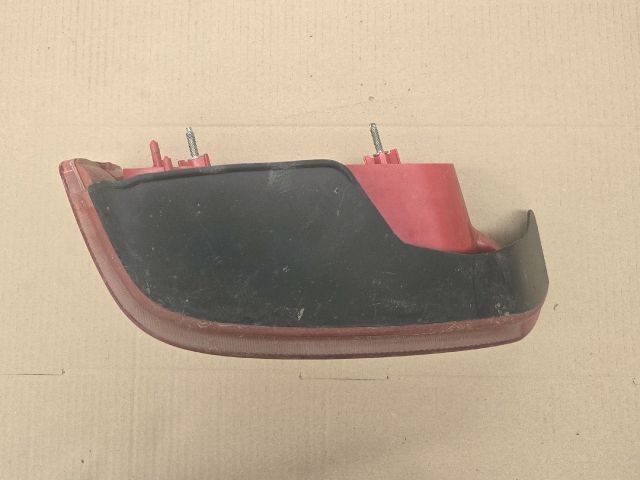 bontott PEUGEOT 106 Bal Hátsó Lámpa