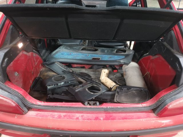 bontott PEUGEOT 106 Bal Hátsó Lámpa