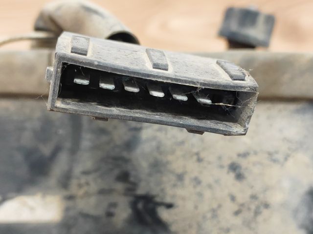 bontott PEUGEOT 106 Bal Hátsó Lámpa