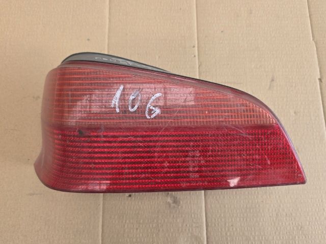 bontott PEUGEOT 106 Bal Hátsó Lámpa