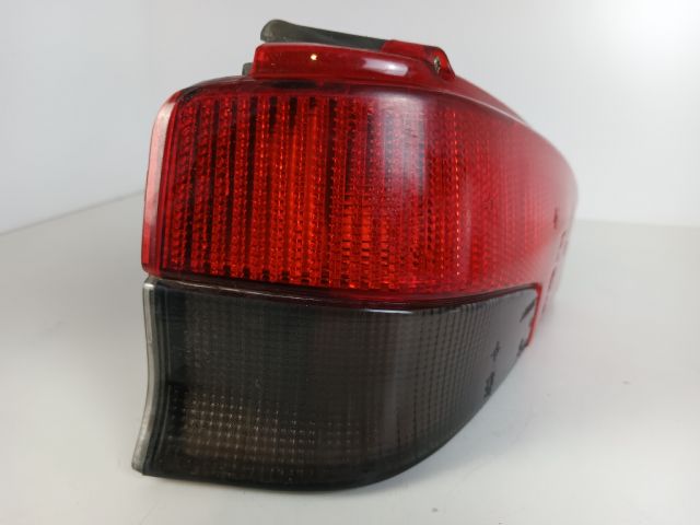 bontott PEUGEOT 106 Bal Hátsó Lámpa