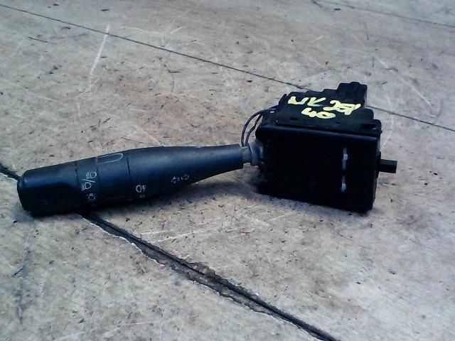 bontott PEUGEOT 106 Bal Kormánykapcsoló Irányjelző