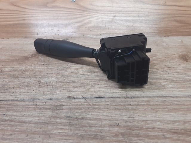 bontott PEUGEOT 106 Bal Kormánykapcsoló Irányjelző