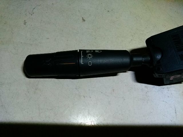 bontott PEUGEOT 106 Bal Kormánykapcsoló Irányjelző