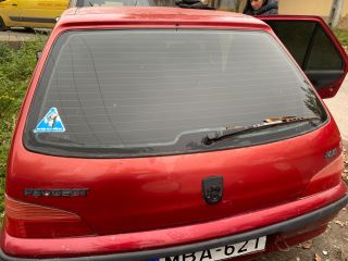 bontott PEUGEOT 106 Csomagtérajtó (Üres lemez)
