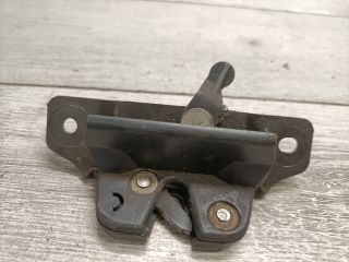 bontott PEUGEOT 106 Csomagtérajtó Zárszerkezet