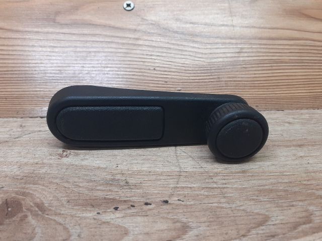 bontott PEUGEOT 106 Első Ablaktekerő Kar