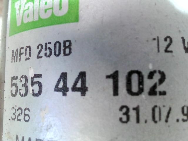 bontott PEUGEOT 106 Első Ablaktörlő Motor