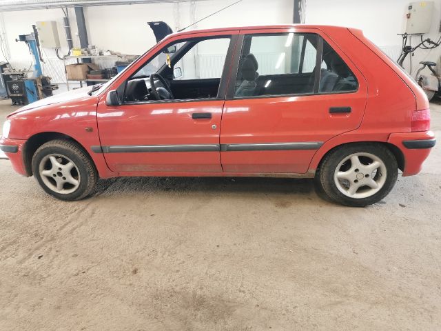 bontott PEUGEOT 106 Első Lökhárító (Üresen)