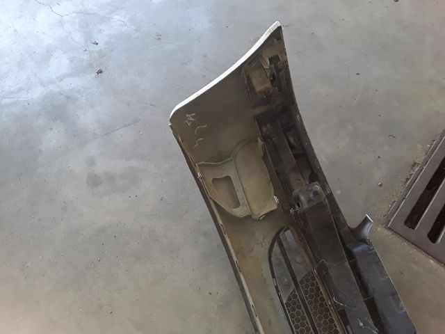 bontott PEUGEOT 106 Első Lökhárító (Üresen)