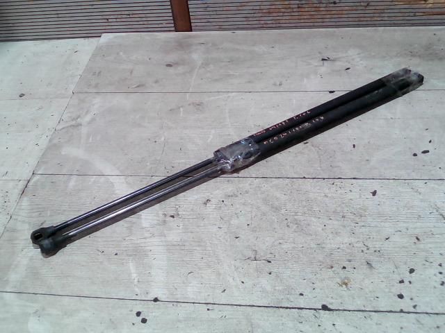 bontott PEUGEOT 106 Gázrugós Kitámasztó Teleszkóp Csomagtérajtó (Pozíciófüggetlen)