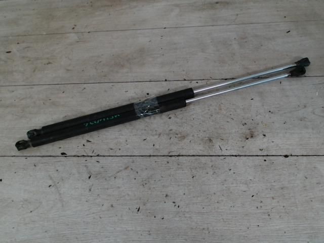 bontott PEUGEOT 106 Gázrugós Kitámasztó Teleszkóp Pár Csomagtérajtó