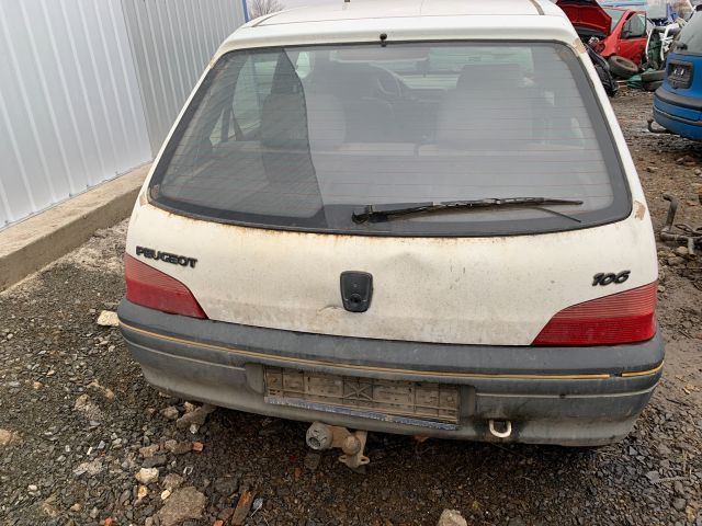 bontott PEUGEOT 106 Hátsó Szélvédő