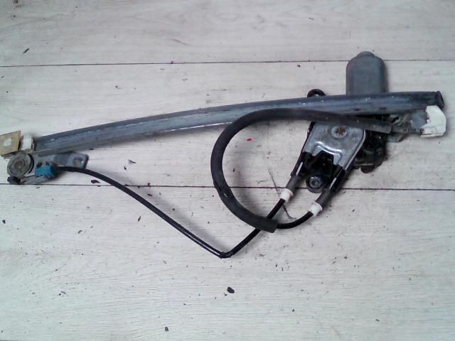 bontott PEUGEOT 106 Jobb első Ablakemelő Szerkezet (Elektromos)