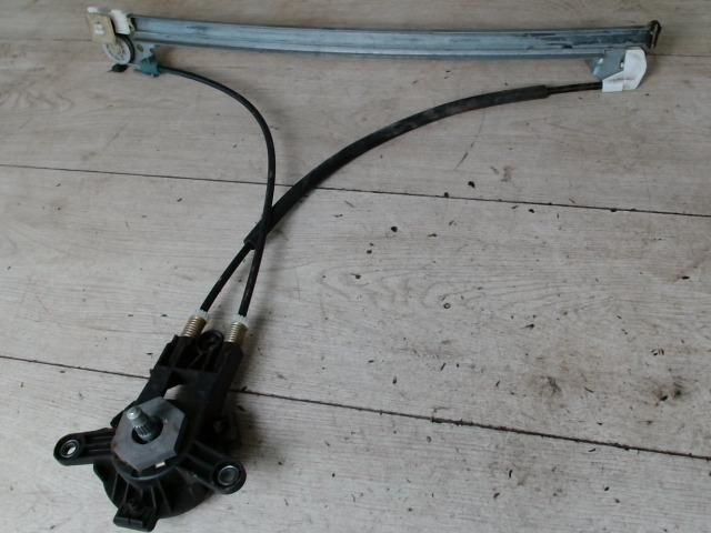 bontott PEUGEOT 106 Jobb első Ablakemelő Szerkezet (Mechanikus)