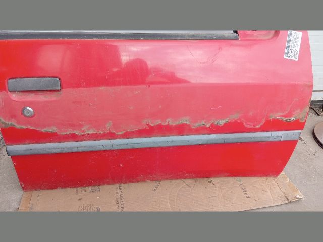 bontott PEUGEOT 106 Jobb első Ajtó Díszléc