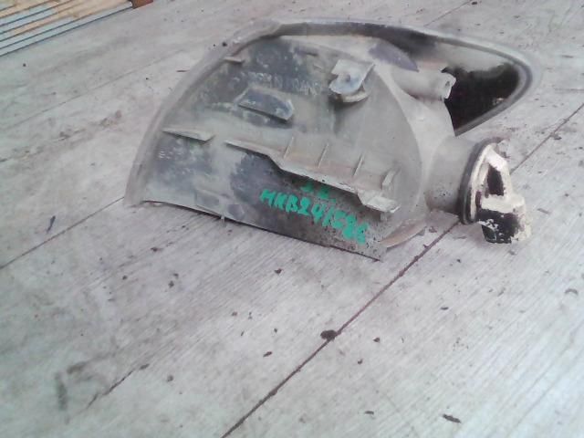 bontott PEUGEOT 106 Jobb első Irányjelző