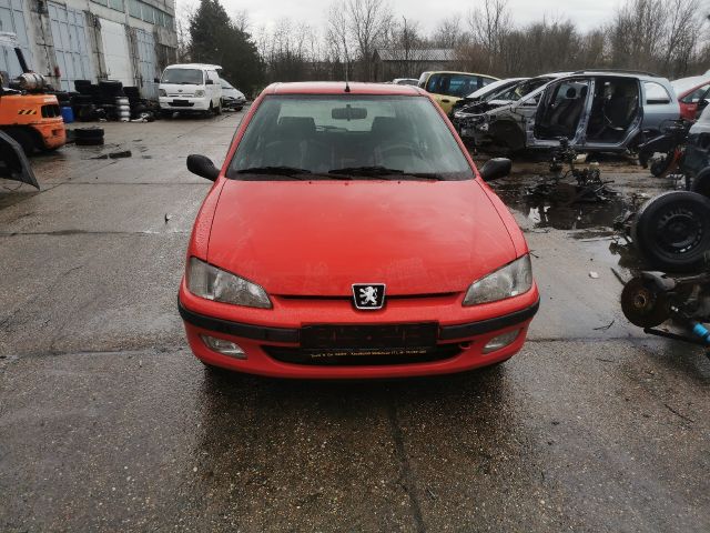 bontott PEUGEOT 106 Jobb Fényszóró