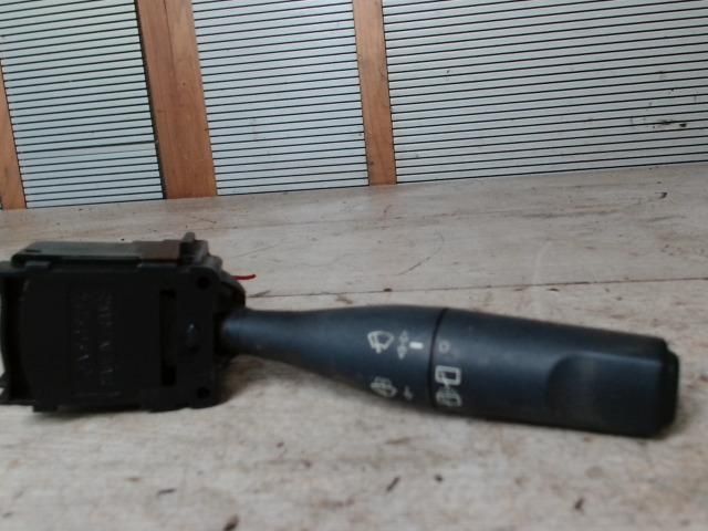 bontott PEUGEOT 106 Jobb Kormánykapcsoló Ablaktörlő