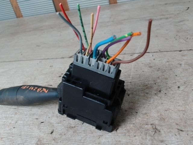 bontott PEUGEOT 106 Jobb Kormánykapcsoló Ablaktörlő