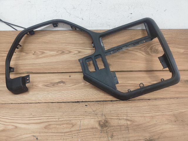 bontott PEUGEOT 106 Középkonzol Keret