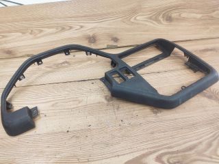 bontott PEUGEOT 106 Középkonzol Keret